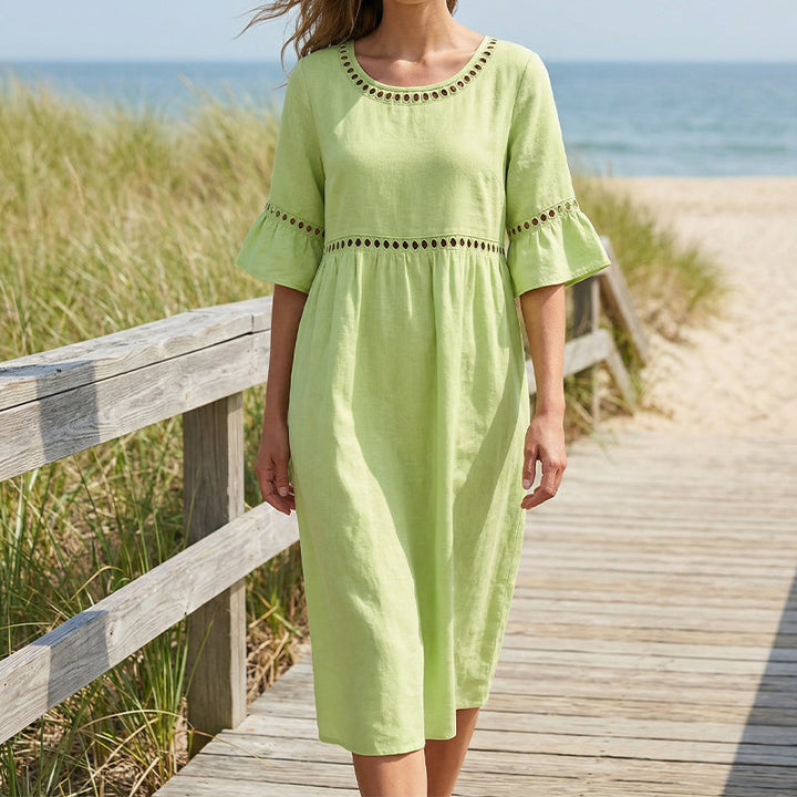 Amara - Elegant Belly-Camouflaging Midi Dress