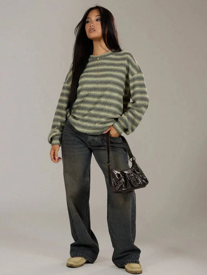 Oversized sweater with striped pattern