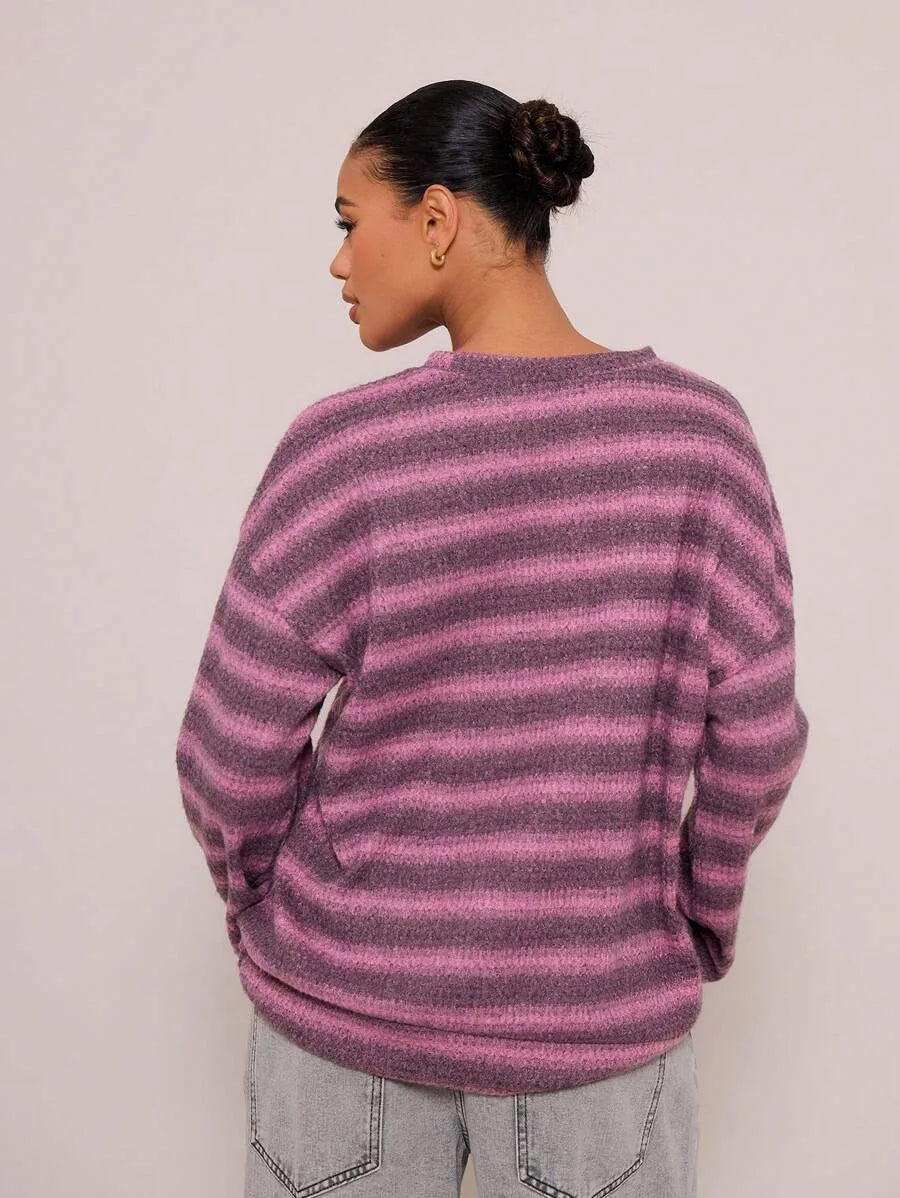 Oversized sweater with striped pattern