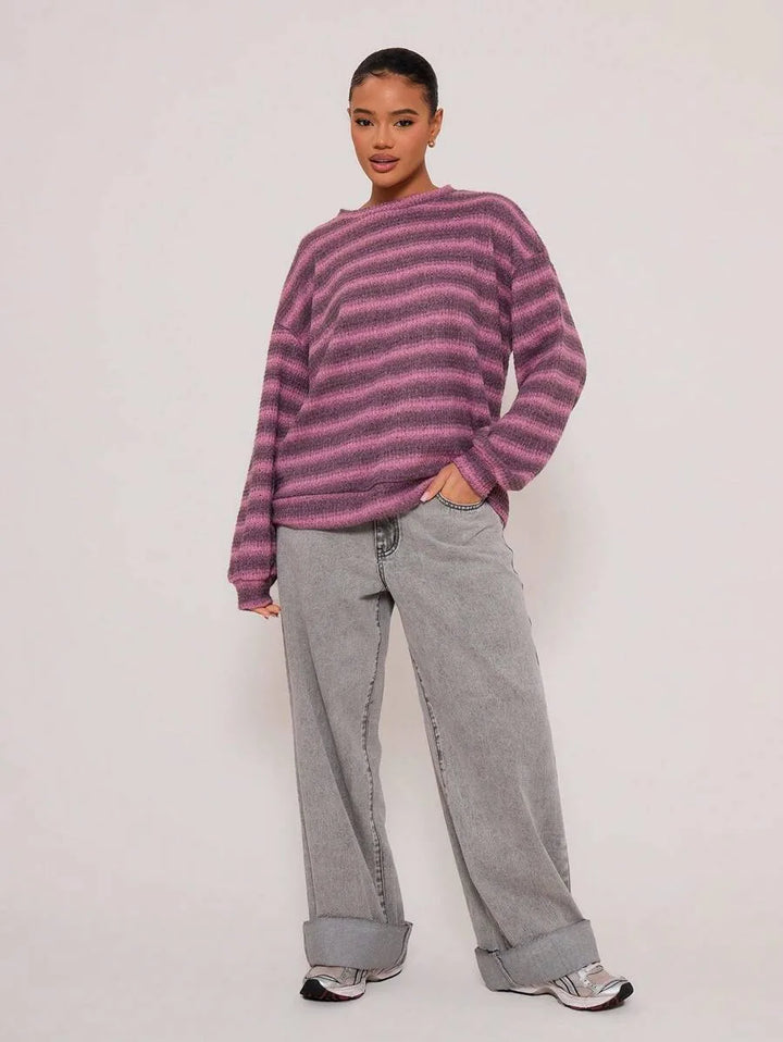 Oversized sweater with striped pattern