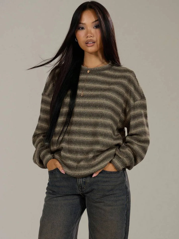 Oversized sweater with striped pattern