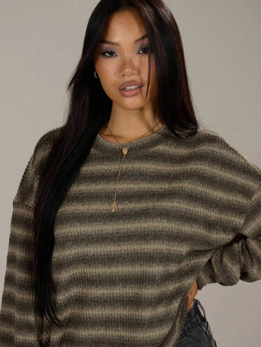 Oversized sweater with striped pattern