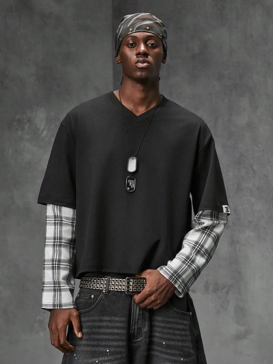 T-shirt with plaid patchwork sleeves