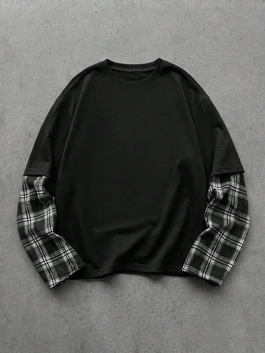 T-shirt with plaid patchwork sleeves