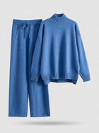 Two-piece set for women with long sleeves and drawstring