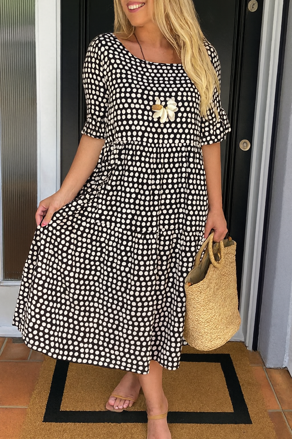 ZERELLE - Midi Dress with Short Sleeves