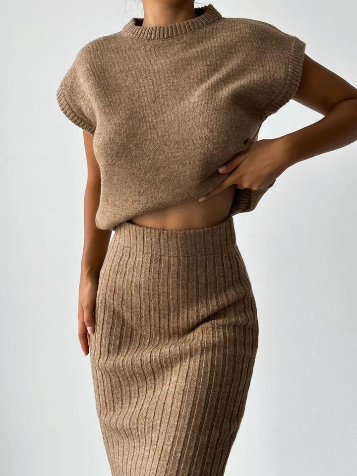 Alina Set | Knitted Winter Set with Sleeveless Sweater and Skirt in Timeless Style