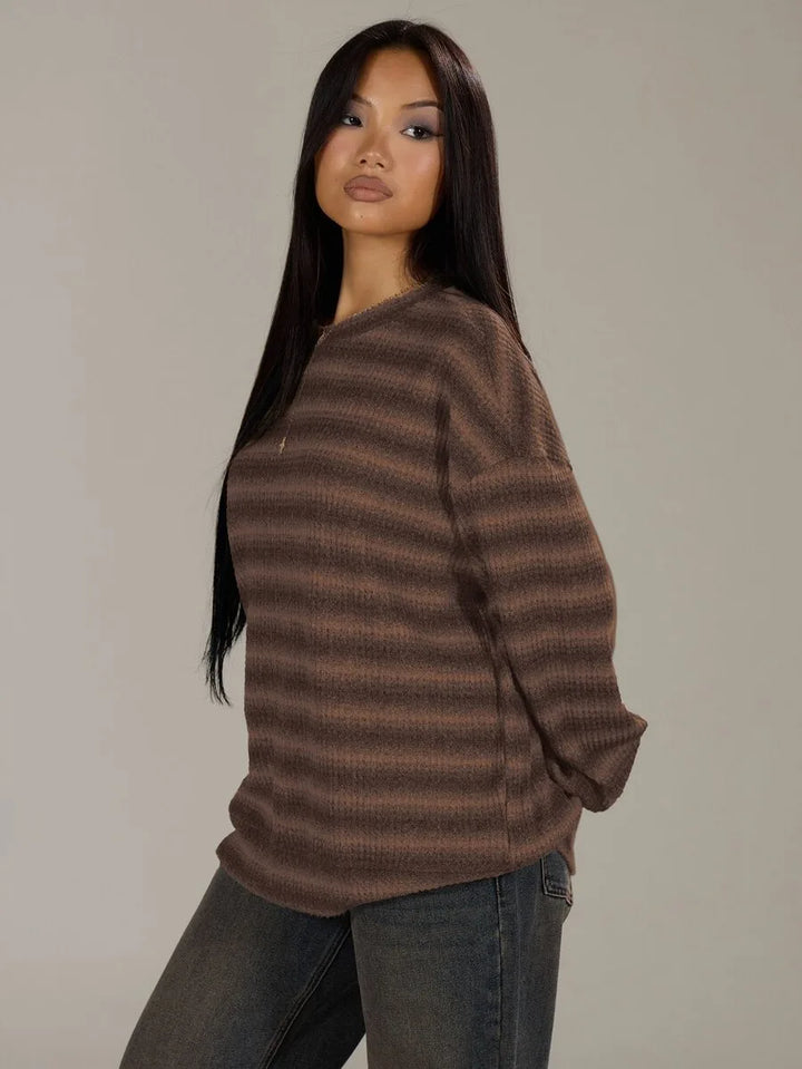 Oversized sweater with striped pattern