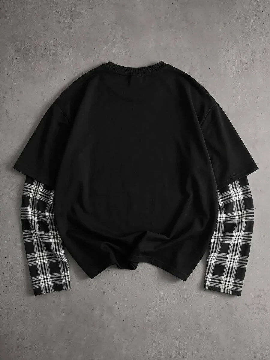T-shirt with plaid patchwork sleeves