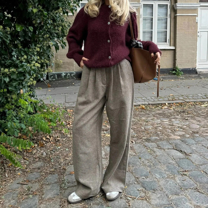 Cozy Vintage Knitted Cardigan with Buttons