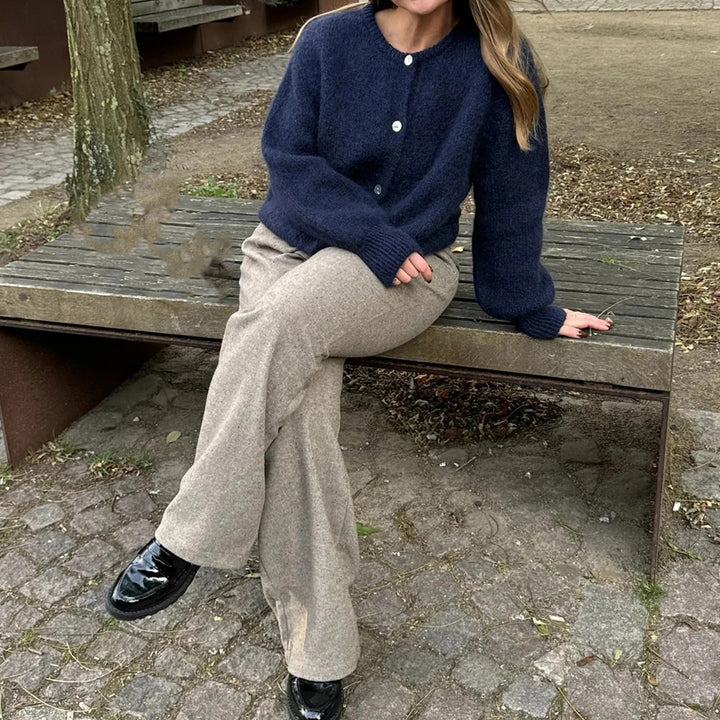 Cozy Vintage Knitted Cardigan with Buttons