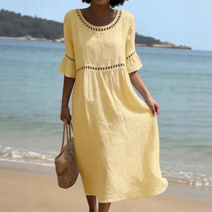 Amara - Elegant Belly-Camouflaging Midi Dress