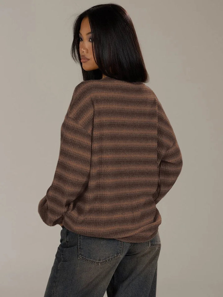 Oversized sweater with striped pattern