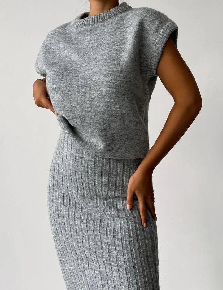 Alina Set | Knitted Winter Set with Sleeveless Sweater and Skirt in Timeless Style
