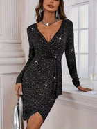 Shimmering Black V-Neck Dress with Long Sleeves Unisex
