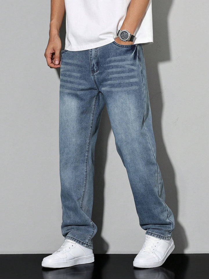 Men’s Relaxed Straight-Leg Jeans
