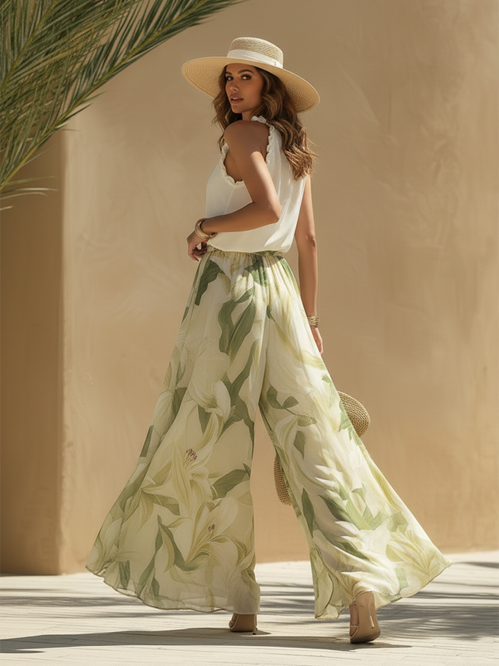 Lyselle - Elegant Airy Set with Floral Print