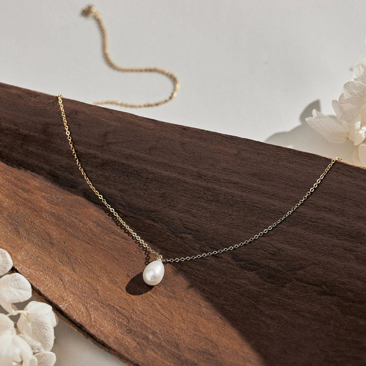 Roselle Pearl Necklace