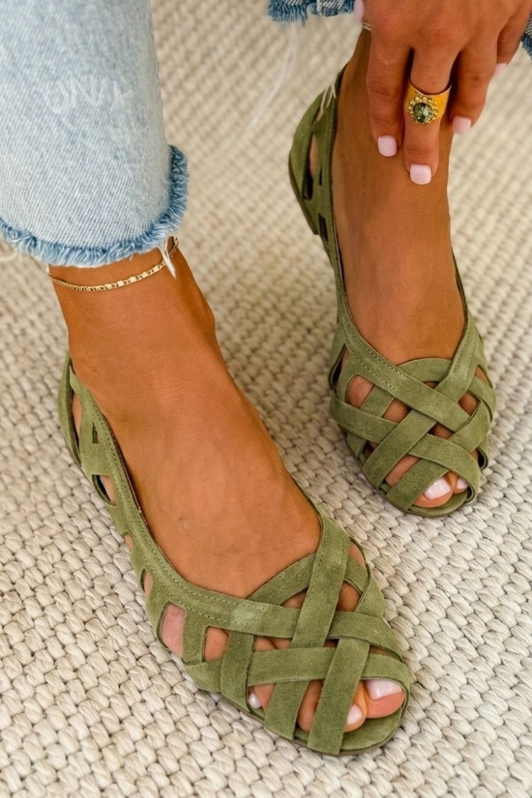 Sandals Women - Braided Crossed-Strap Flat Sandals
