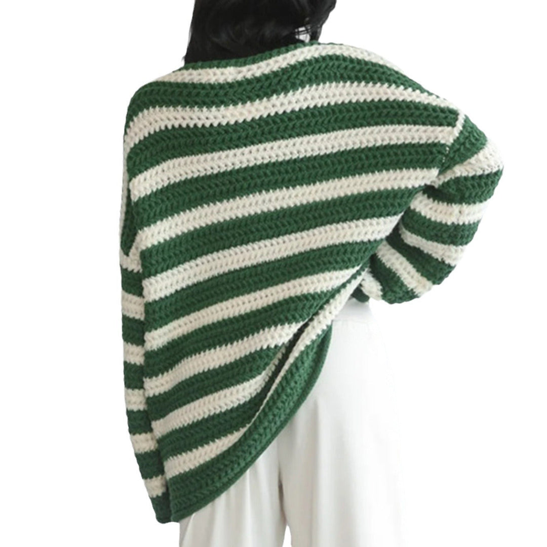 Striped sweater for women with a round neckline and long sleeves