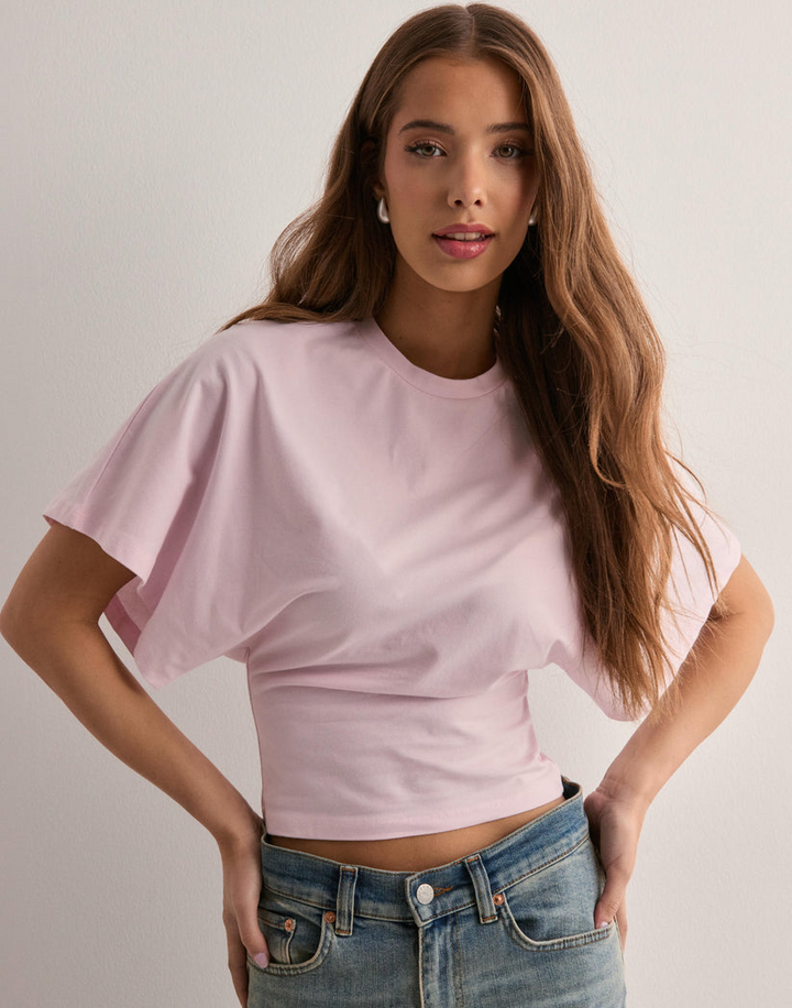Amaya | T-shirt with Wide Sleeves