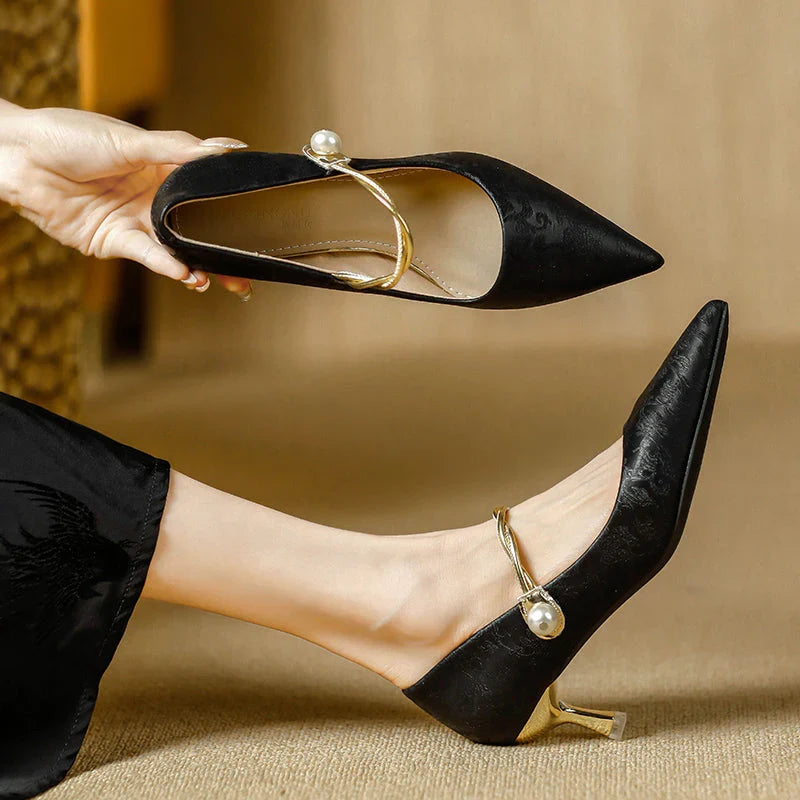Wedding Shoes For Women | Pointed Toe Kitten Heel Pearl Strap