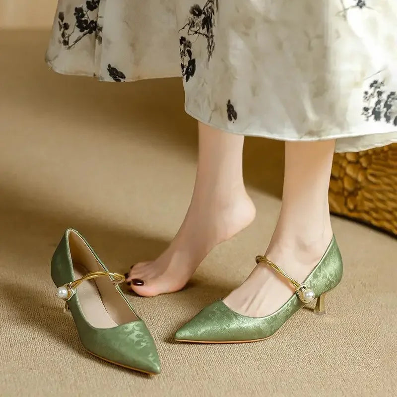 Wedding Shoes For Women | Pointed Toe Kitten Heel Pearl Strap