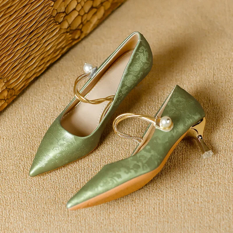 Wedding Shoes For Women | Pointed Toe Kitten Heel Pearl Strap