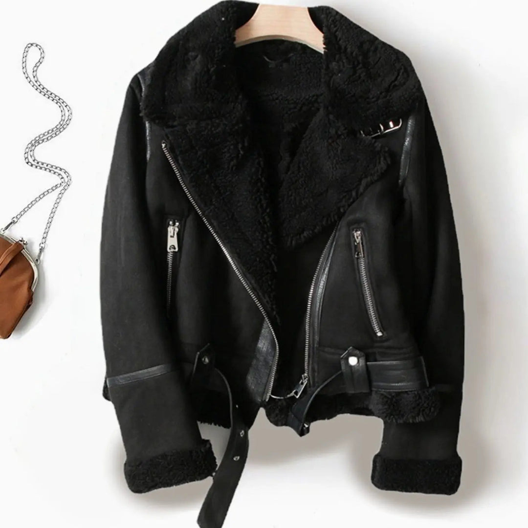 Amelia | Women&